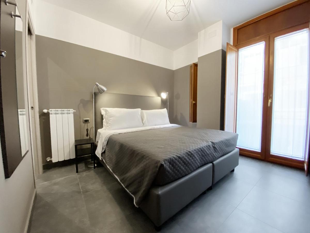 Piazza Carita Hotel Naples Exterior photo